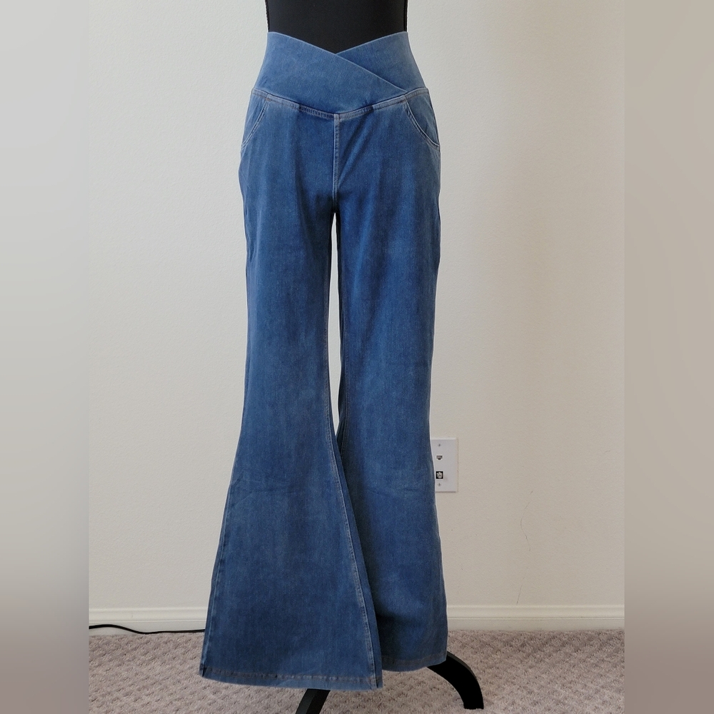 Halara Flex High Waisted Crossover Casual Jeans